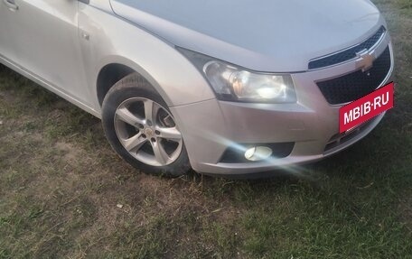 Chevrolet Cruze II, 2011 год, 660 000 рублей, 2 фотография
