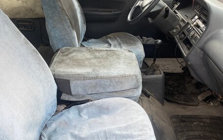 Toyota HiAce H100, 2001 год, 400 000 рублей, 4 фотография