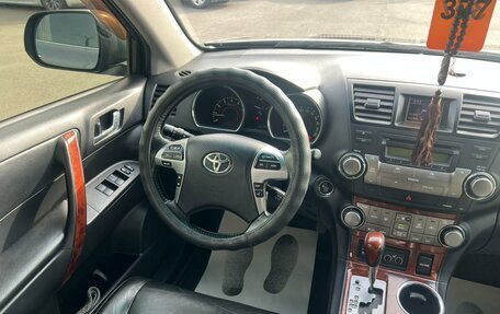 Toyota Highlander III, 2012 год, 2 329 000 рублей, 14 фотография