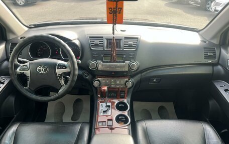 Toyota Highlander III, 2012 год, 2 329 000 рублей, 16 фотография