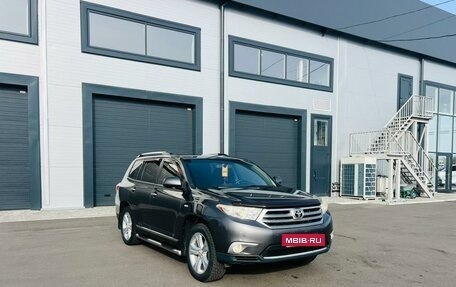 Toyota Highlander III, 2012 год, 2 329 000 рублей, 8 фотография