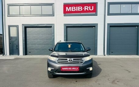 Toyota Highlander III, 2012 год, 2 329 000 рублей, 9 фотография