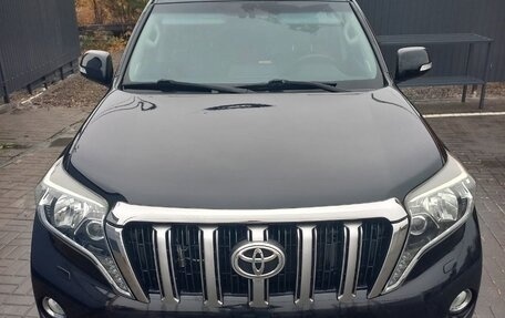 Toyota Land Cruiser Prado 150 рестайлинг 2, 2016 год, 3 500 000 рублей, 5 фотография