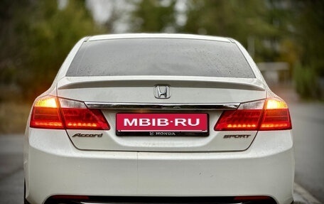 Honda Accord IX рестайлинг, 2013 год, 1 700 000 рублей, 27 фотография