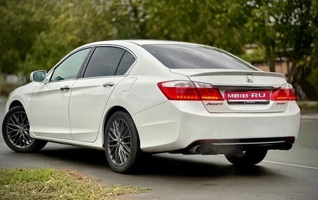 Honda Accord IX рестайлинг, 2013 год, 1 700 000 рублей, 19 фотография