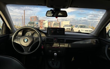 BMW 3 серия, 2010 год, 1 064 000 рублей, 12 фотография