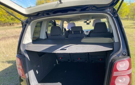 Volkswagen Touran III, 2007 год, 650 000 рублей, 4 фотография