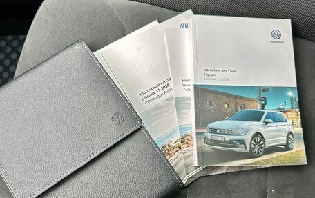 Volkswagen Tiguan II, 2019 год, 2 400 000 рублей, 16 фотография