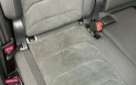 Volkswagen Tiguan II, 2019 год, 2 400 000 рублей, 20 фотография