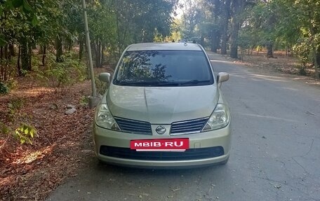 Nissan Tiida, 2005 год, 590 000 рублей, 2 фотография