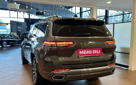 Jeep Grand Cherokee, 2022 год, 9 000 000 рублей, 3 фотография