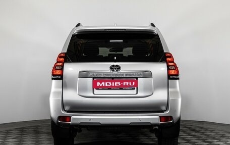 Toyota Land Cruiser Prado 150 рестайлинг 2, 2023 год, 6 199 000 рублей, 7 фотография