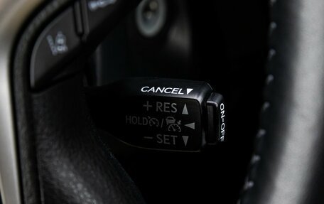 Toyota Land Cruiser Prado 150 рестайлинг 2, 2023 год, 6 199 000 рублей, 20 фотография