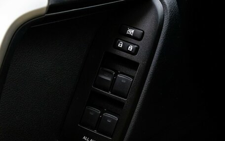 Toyota Land Cruiser Prado 150 рестайлинг 2, 2023 год, 6 199 000 рублей, 21 фотография