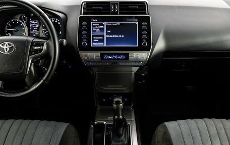 Toyota Land Cruiser Prado 150 рестайлинг 2, 2023 год, 6 199 000 рублей, 14 фотография