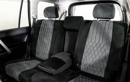 Toyota Land Cruiser Prado 150 рестайлинг 2, 2023 год, 6 199 000 рублей, 24 фотография