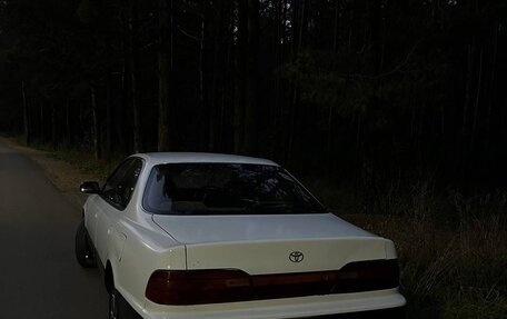Toyota Vista, 1992 год, 180 000 рублей, 1 фотография