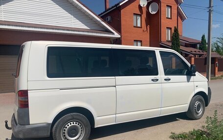 Volkswagen Transporter T5 рестайлинг, 2009 год, 1 050 000 рублей, 4 фотография