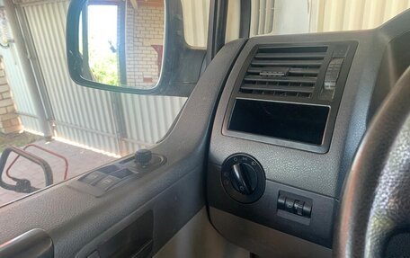 Volkswagen Transporter T5 рестайлинг, 2009 год, 1 050 000 рублей, 10 фотография