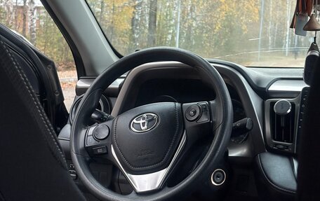 Toyota RAV4, 2016 год, 2 300 000 рублей, 9 фотография