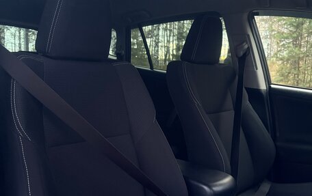 Toyota RAV4, 2016 год, 2 300 000 рублей, 10 фотография