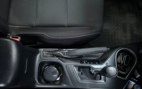 Toyota RAV4, 2016 год, 2 300 000 рублей, 18 фотография