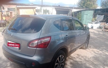Nissan Qashqai, 2011 год, 950 000 рублей, 3 фотография