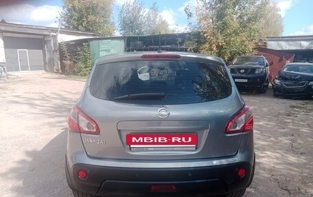 Nissan Qashqai, 2011 год, 950 000 рублей, 2 фотография