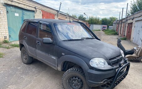 Chevrolet Niva I рестайлинг, 2003 год, 365 000 рублей, 2 фотография