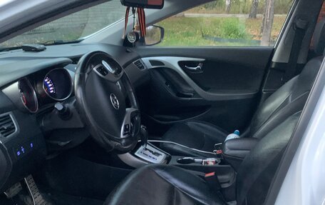 Hyundai Avante, 2012 год, 1 200 000 рублей, 3 фотография