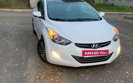Hyundai Avante, 2012 год, 1 200 000 рублей, 5 фотография