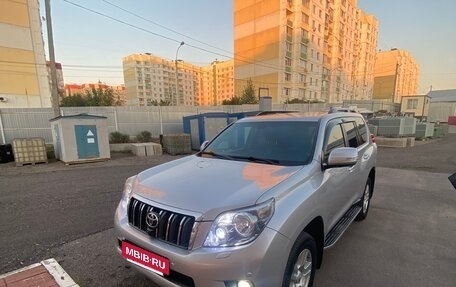 Toyota Land Cruiser Prado 150 рестайлинг 2, 2013 год, 3 200 000 рублей, 2 фотография