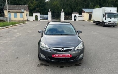 Opel Astra J, 2011 год, 655 000 рублей, 3 фотография