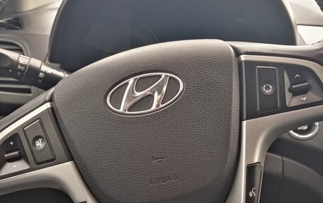 Hyundai Solaris II рестайлинг, 2012 год, 850 000 рублей, 14 фотография