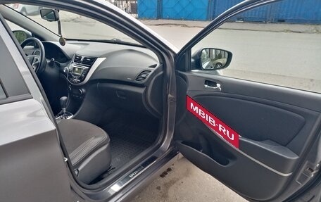 Hyundai Solaris II рестайлинг, 2012 год, 850 000 рублей, 10 фотография