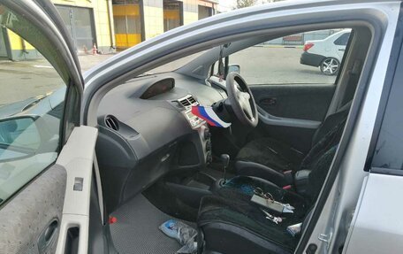 Toyota Vitz, 2010 год, 600 000 рублей, 4 фотография