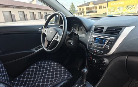 Hyundai Solaris II рестайлинг, 2015 год, 1 160 000 рублей, 5 фотография