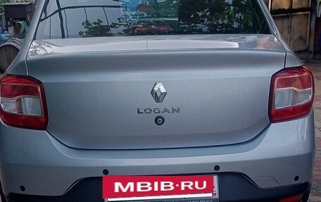 Renault Logan II, 2022 год, 935 000 рублей, 2 фотография
