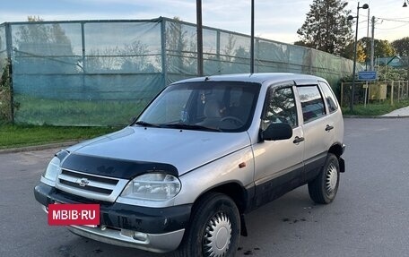 Chevrolet Niva I рестайлинг, 2004 год, 235 000 рублей, 2 фотография