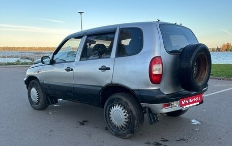 Chevrolet Niva I рестайлинг, 2004 год, 235 000 рублей, 4 фотография