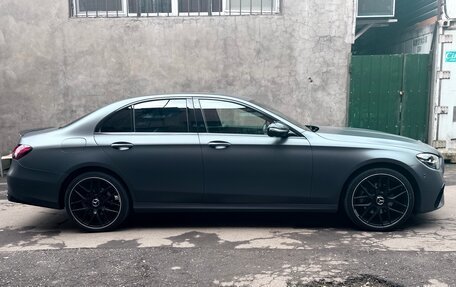 Mercedes-Benz E-Класс, 2021 год, 4 500 000 рублей, 3 фотография