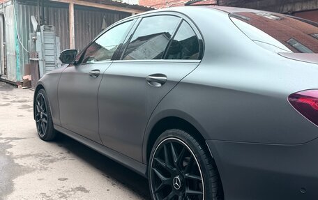 Mercedes-Benz E-Класс, 2021 год, 4 500 000 рублей, 6 фотография
