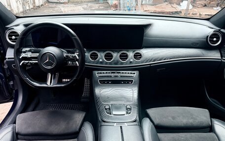 Mercedes-Benz E-Класс, 2021 год, 4 500 000 рублей, 14 фотография