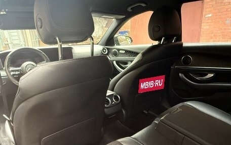 Mercedes-Benz E-Класс, 2021 год, 4 500 000 рублей, 9 фотография