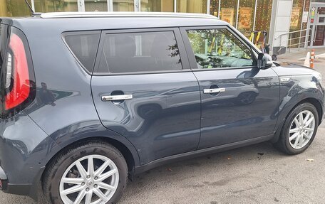 KIA Soul II рестайлинг, 2015 год, 1 890 000 рублей, 3 фотография