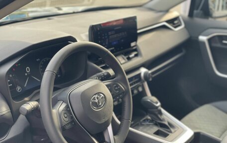 Toyota RAV4, 2025 год, 4 050 000 рублей, 10 фотография