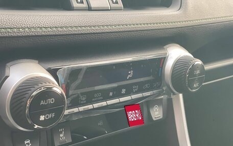 Toyota RAV4, 2025 год, 4 050 000 рублей, 13 фотография