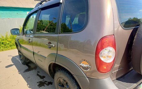 Chevrolet Niva I рестайлинг, 2018 год, 780 000 рублей, 3 фотография