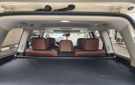 Toyota Land Cruiser 200, 2017 год, 4 990 000 рублей, 19 фотография