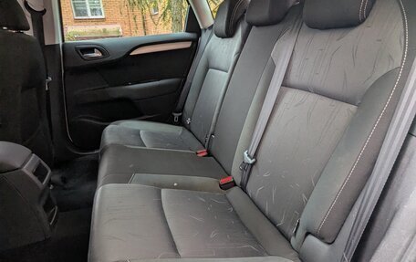 Citroen C4 II рестайлинг, 2011 год, 600 000 рублей, 11 фотография